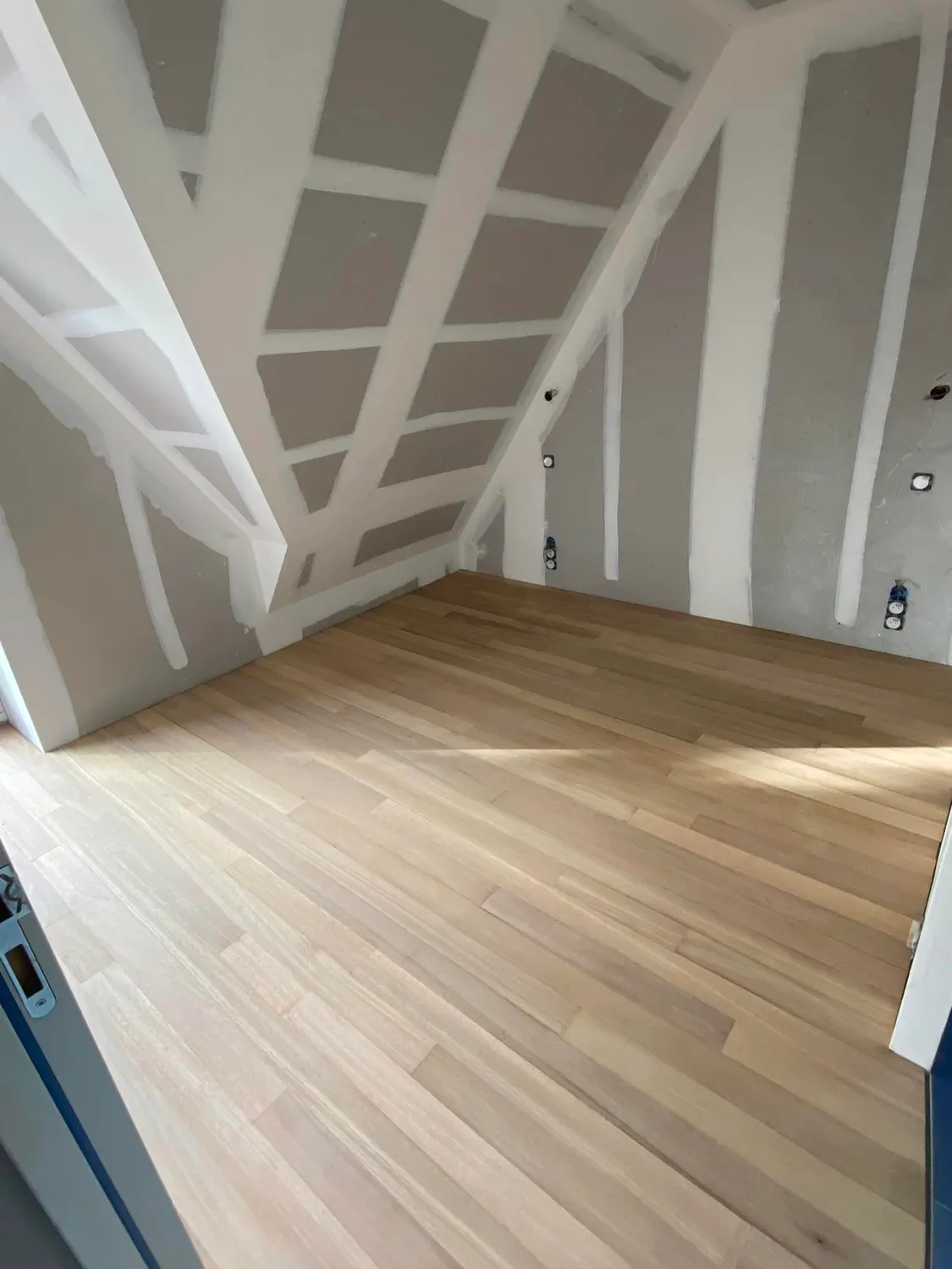 pose de parquet plenee jugon